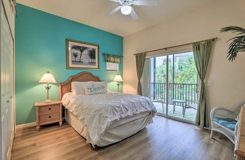 Bahama Bay Villa | Tropical Resort near Disney with Poolside Tiki Bar