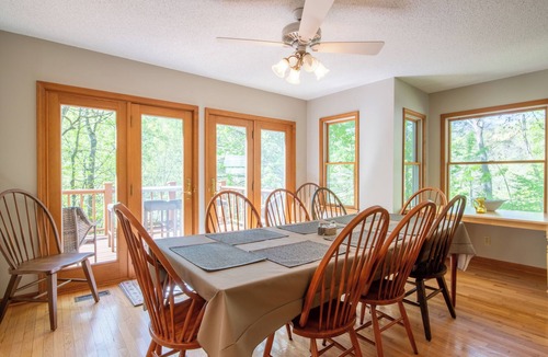 Whittier House | Tuckasegee Chateau - Private River Access with Rafting and Tubing!