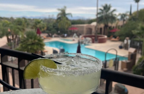 Oracle Foothills Estates Hotel | Tucson's Serene Family Oasis