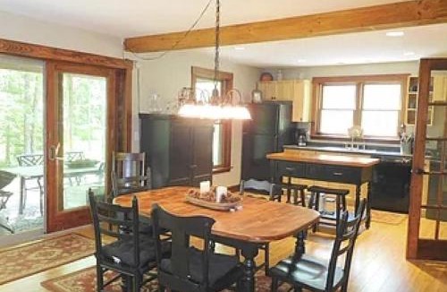 Gardiner House | Turtle Cove