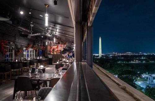Downtown Washington D.C. Hotel | Two Deluxe King | Hotel Washington|Iconic Location for Relaxation or Exploration