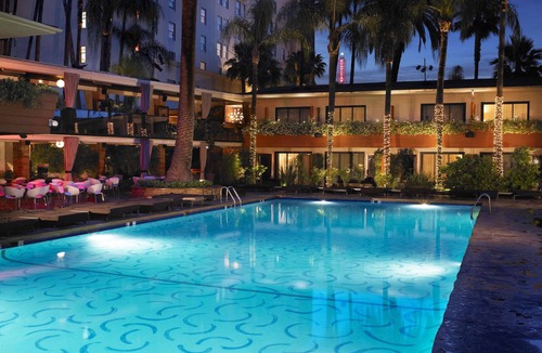 Hollywood Hotel | Two Full Room at a 4⭐️ Hotel