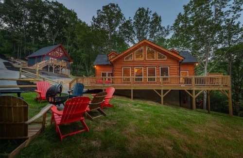 Fairview House | Two Modern Cabins Retreat Near Asheville
