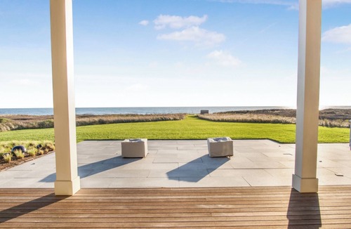 Nantucket House | UNIQUE DIRECT CISCO BEACH ACCESS! 6 Bedroom Beach House