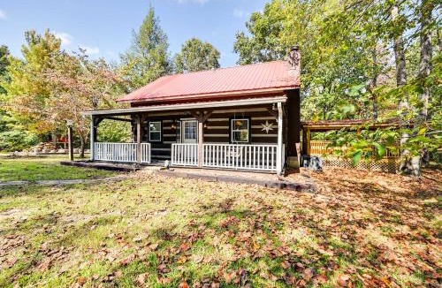 Mammoth Cave House | Unique Mammoth Cave Cabin w/Teepee & Hot Tub!