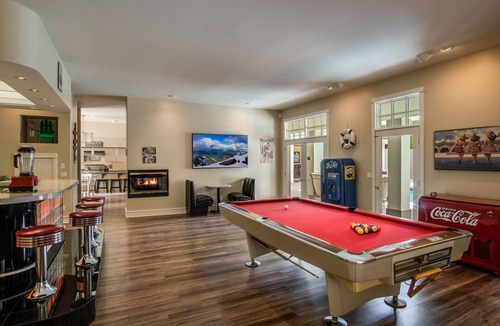 Sandpoint House | Unique Sandpoint home with private pool and bbq island, perfect for groups!