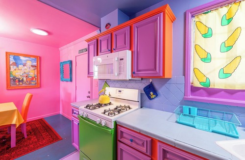 Van Nuys House | Universal Studios Themed 3BR Home~Pool+Arcade+Movie Room Close to Universal