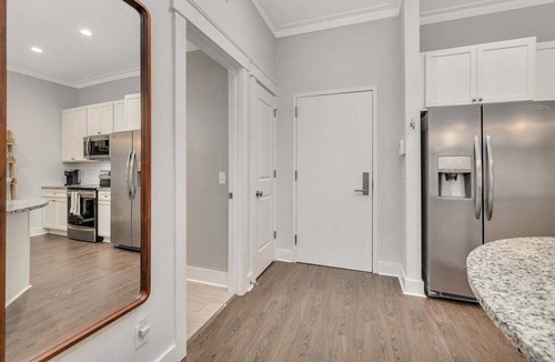 King City Condo | Updated condo with pool & steps to village