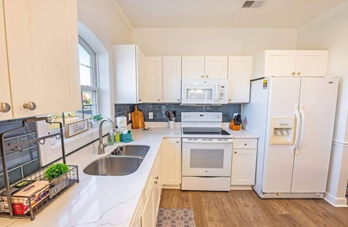 Socastee Condo | Updated Large 2BR in Azalea Lakes, Pools, PondView
