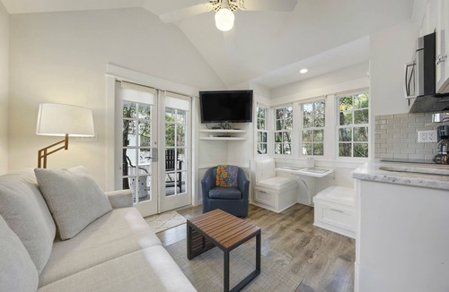 Seaside House | Updated, One Level, 1 BD Cottage in Seaside, FL, Sleeps 4 + 2 Adult Bikes!
