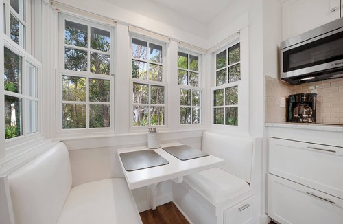 Seaside House | Updated, One Level, 1 BD Cottage in Seaside, FL, Sleeps 4 + 2 Adult Bikes!