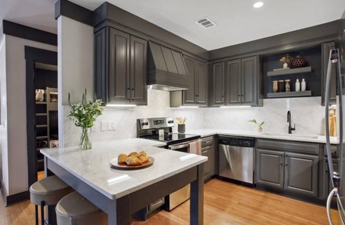 Old West Broad Neighborhood Condo | Updated Townhome | Free Parking