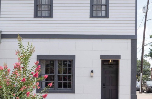 Old West Broad Neighborhood Condo | Updated Townhome | Free Parking