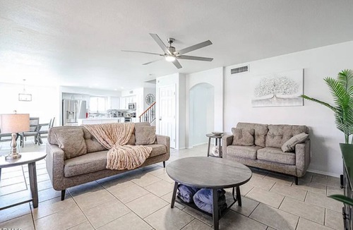 Avondale House | Upscale Desert Escape for gathering - peaceful serenity AND fun!