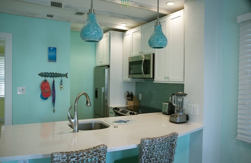Truman Annex Condo | Upscale end unit home @ Truman Annex close to Duval St