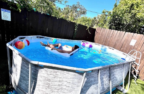 Trailer Estates House | Vacation Home With POOL and BBQ Near Anna Maria Island