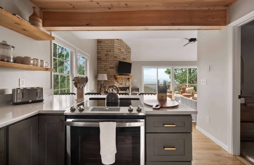 Sleepy Hollow Ski Chalet | Valley Views, Hot Tub, Deck, Screened Porch & WiFi