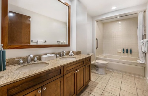 Enterprise Hotel | Vegas Getaway With Resort Pool Near Allegiant Stadium