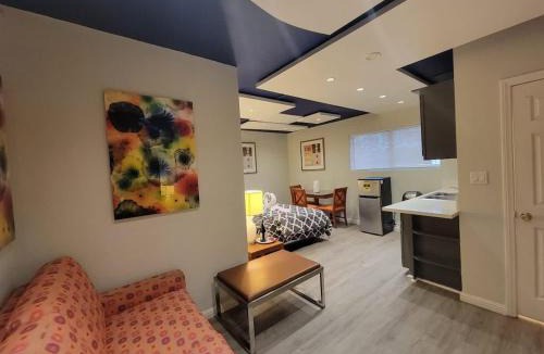 Paradise House | Vegas Unit A Charm to Remember Love of Vegas