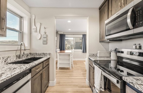 The Ponds Condo | VICTOR HEADWALL: Condo Trails Skiing Snowmobiling Teton Mtns Grand Targhee