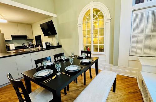 Allegheny-West House | Victorian home on Western Ave, Walk to PNC Park, Stage AE & Acrisure