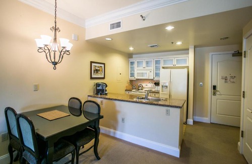 Lake Las Vegas Apartment | Viera One-Bedroom Apartment #437