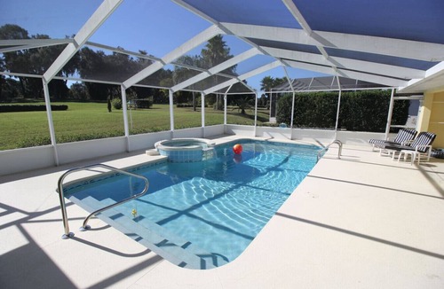 Inverness House | Villa Lovie: Charming 4-bed/3-bath with pool & spa