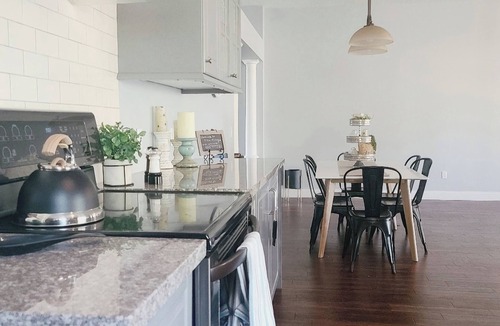 The Villages House | Villa Tortuga Modern Updated home with 2beds/2bath Modern Farmhouse w/Golfcart
