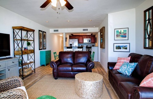 Clearwater Beach Condo | Villas of Clearwater Beach 8A Beachfront Condo