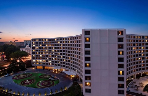 Dupont Circle Hotel | Vintage Charm in Historic D.C. District! Swimming Pool, Pets Allowed!