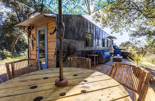 Warner Springs Cabin | Vintage Tiny House with Spa-Inspired Bathroom in Warner Springs, California