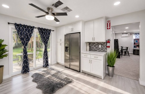 Midway House | VIP DESIGN HOUSE! private pool big backyard