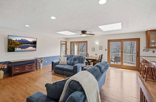 Tate Cabin | Vista Ridge at Alpine 4BDR