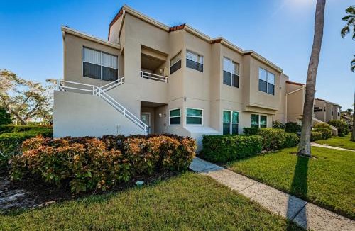 St. Petersburg House | Vista Verde W A Hole-In-One on Isla del Sol