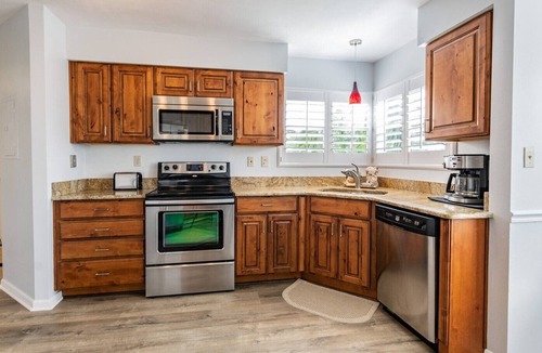 St. Petersburg Condo | Vista Verde W 'Island Life' - Simple and Carefree on Isla del Sol