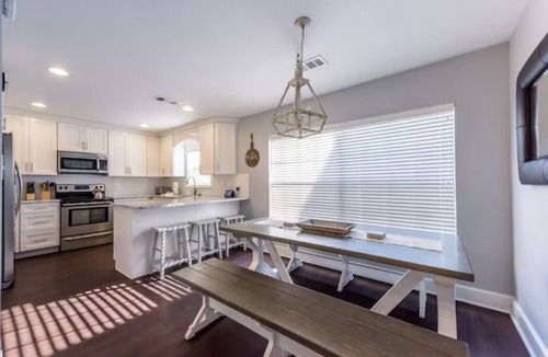 Holiday Isle House | Vitamin Sea 0.6 miles to beach, monthly discount