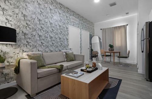 Wynwood Art District Apartment | Voy House Wynwood with Rooftop Pool