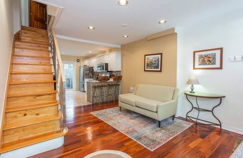 Bella Vista House | Walk everywhere from renovated 3bd Bella Vista gem