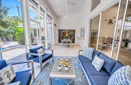 Harbor Beach House | Walk to beach Heated Pool Ample residence Marlin Key