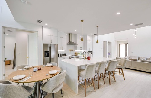 East Naples Cottage | Walk to Celebration Park: Naples Home w/Pool!
