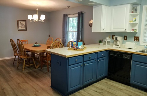 Rapid City House | Walk to the Lake/Sandbar in under 3 Minutes!