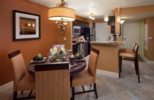 Las Vegas Hotel | Walk to the Las Vegas Strip! Spacious Villa w/Kitchen, Balcony & Pools