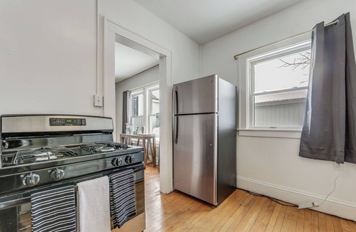 Phoenix Apartment | Walkable 3-Unit Hub: 8 Mi to Micron Technology!