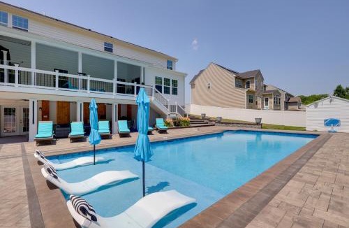 Golts Apartment | Walkout Studio in Townsend w/Shared Pool Access