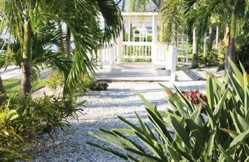Ruskin House | Water View and Sunset Beach Townhome