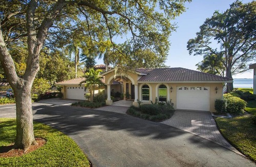 Pinellas Point House | Waterfront Estate Ranch House With the Best View in Tampa Bay