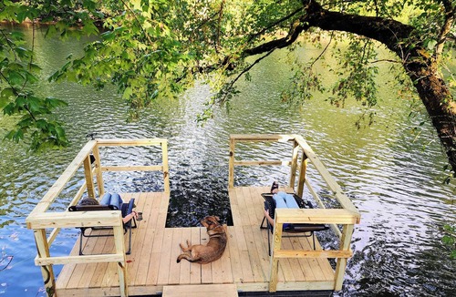 Murphy House | Waterfront Home, 3 BR, 2 Bath, HOT TUB, Pet-Friendly, Fishing, Fire Pit