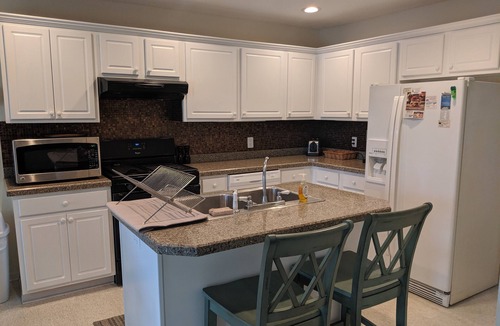 Shallotte House | Waterfront home with fishing dock