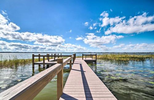 Tavares House | Waterfront Lake Dora Escape w/Private Dock & Slip