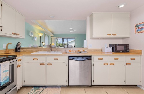 Pelican Condo | Waterfront Living, Stunning Sunsets, Community Pool - Condo Amber Sunset - Roelens